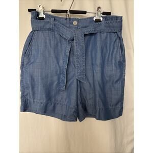 Tommy Bahama Chambray Shorts Womens Size 6 Blue Tie Belt